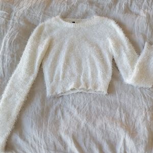 H&M Divided Fuzzy white cropped sweater